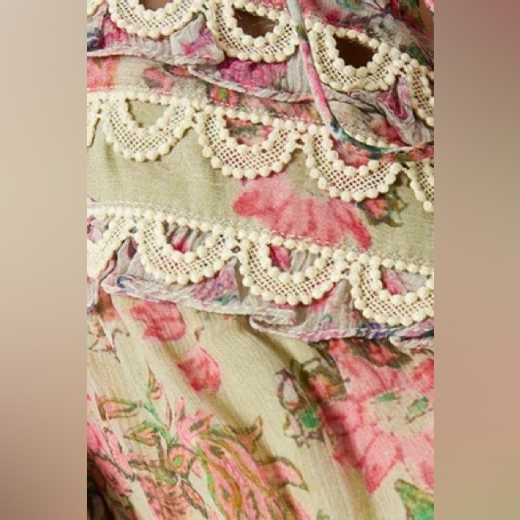 HEMANT & NANDITA Nora Romper in Viscose Paisley Print Long Sleeve Lace Detail - Picture 6 of 16